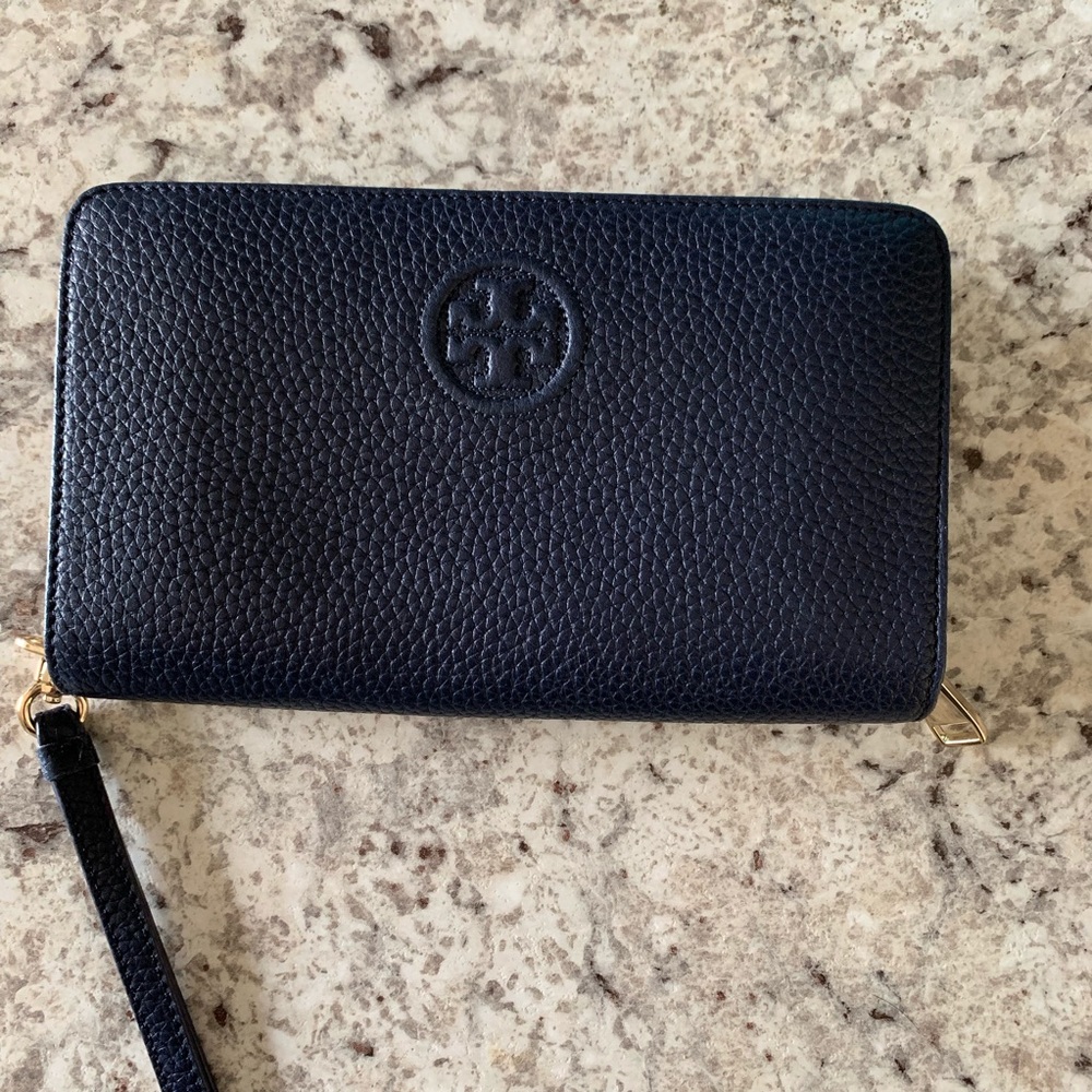 NWOT Tory Burch Wallet